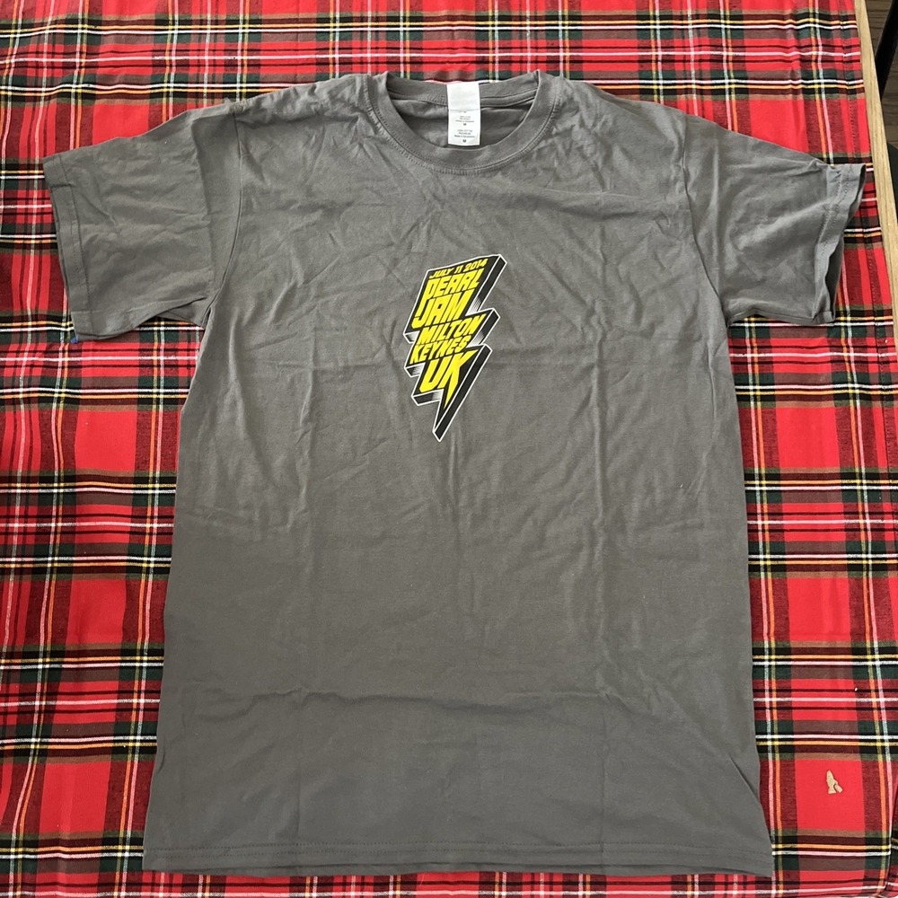 Pearl Jam 2014 Milton Keynes Shirt UK Lighning Concert Sz Medium Europe Tour Tee
